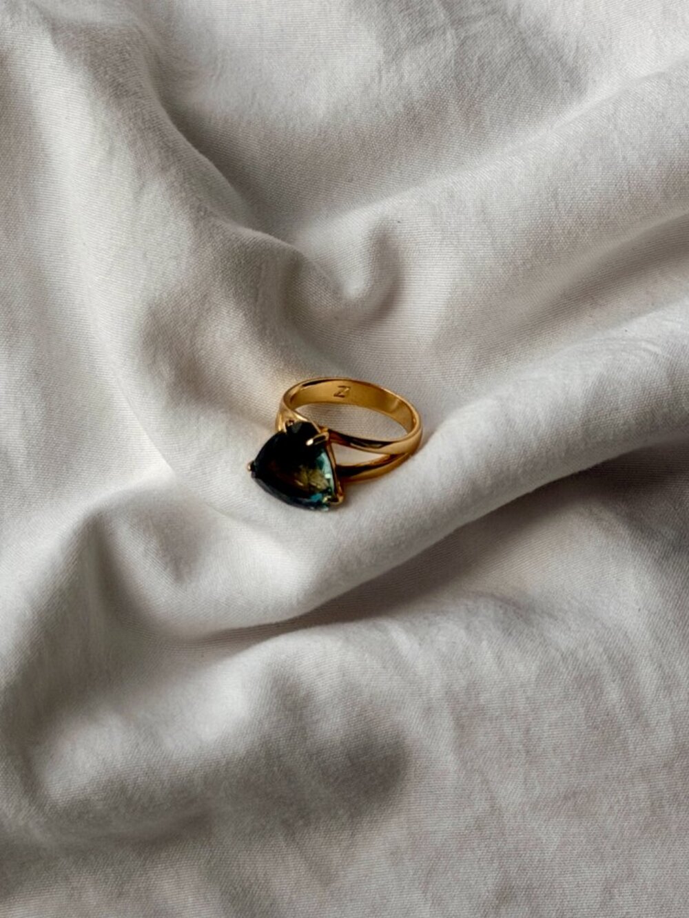 Classic Triangle Travel Ring - Gold - Reconstituted Green Amethyst